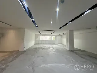 For rent office in Pathum Wan, Bangkok