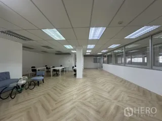 For rent office in Pathum Wan, Bangkok