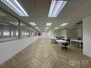 For rent office in Pathum Wan, Bangkok