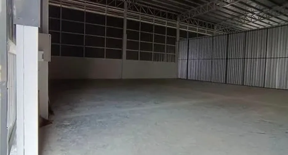 For rent warehouse in Khlong Toei, Bangkok