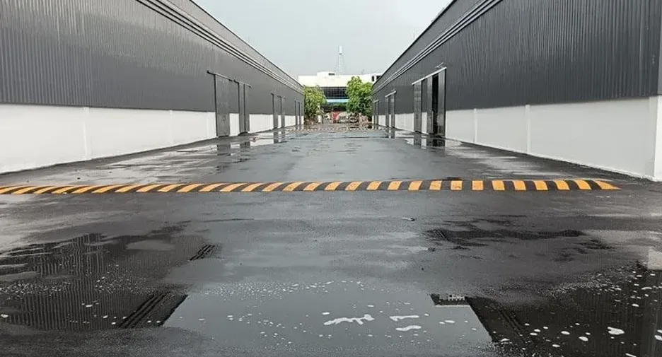For rent warehouse in Khlong Toei, Bangkok