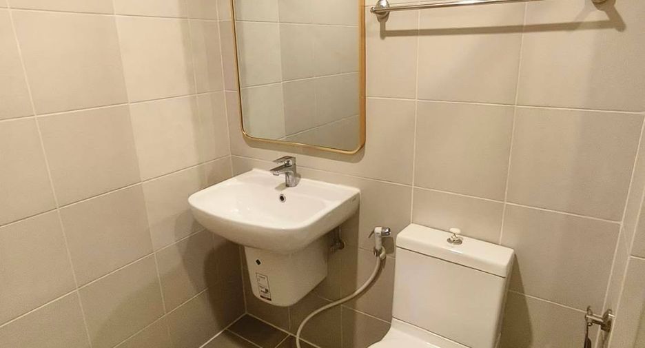 For rent 1 bed condo in Huai Khwang, Bangkok