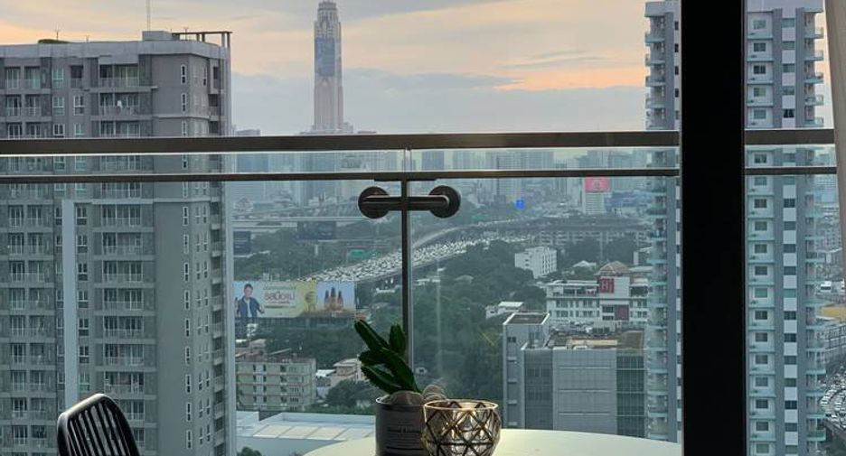 For rent 1 bed condo in Huai Khwang, Bangkok