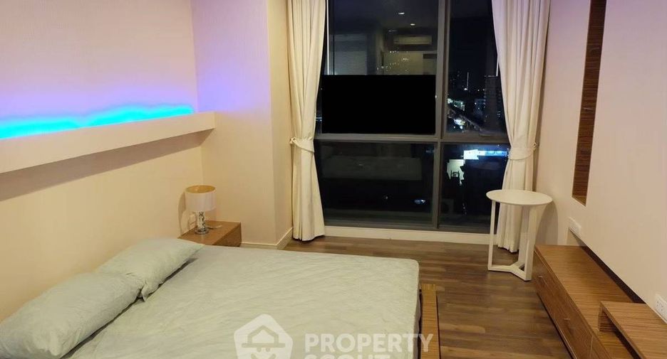 For sale 1 Beds condo in Phra Khanong, Bangkok