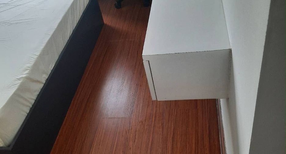 For sale 2 bedrooms condo in Khlong Toei, Bangkok