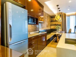 For rent 3 bedrooms condo in Chatuchak, Bangkok