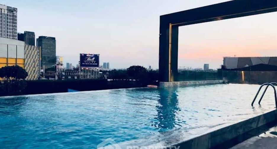 For rent 3 bedrooms condo in Chatuchak, Bangkok