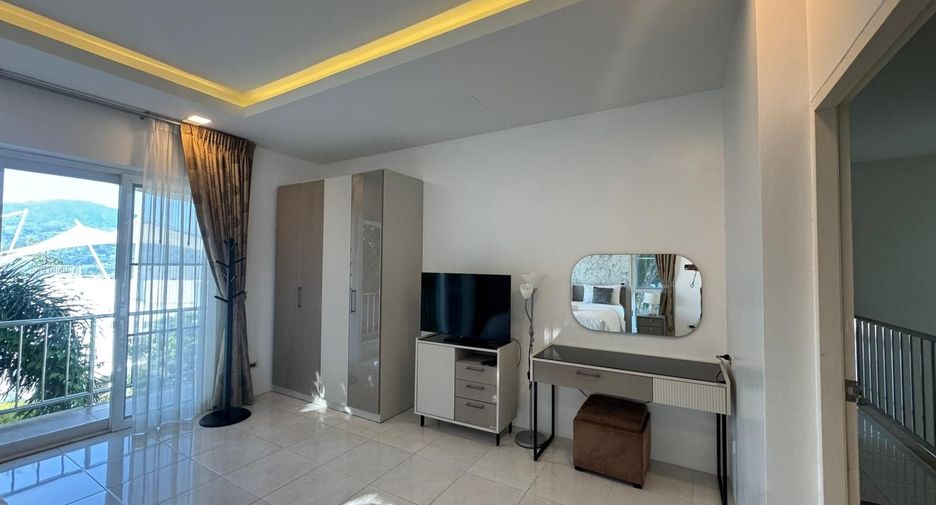 Casa adosada en alquiler de 2 habitaciones en Mueang Phuket, Phuket