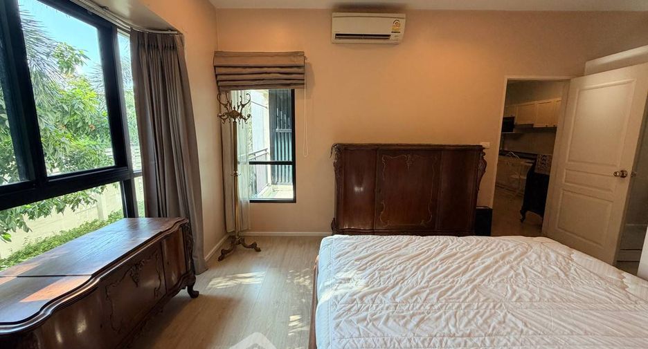 For sale 1 bed condo in Suan Luang, Bangkok