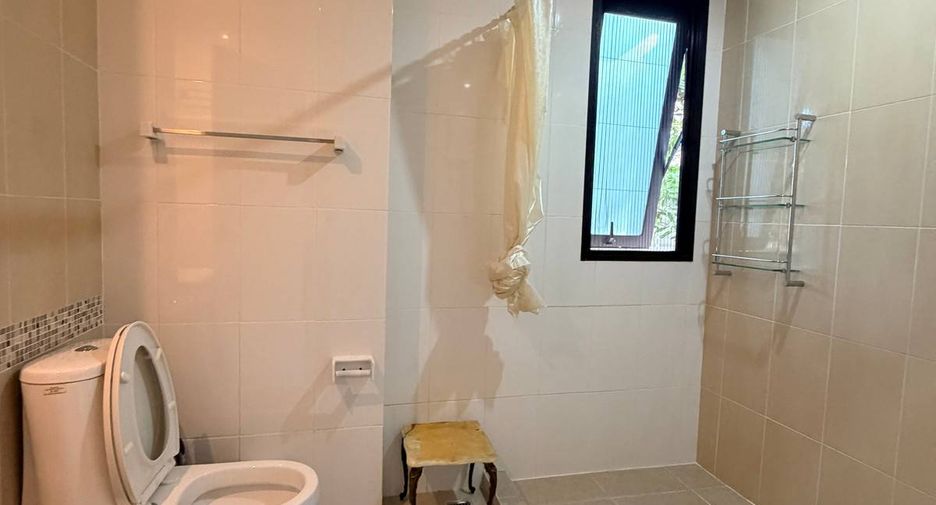 For sale 1 bed condo in Suan Luang, Bangkok