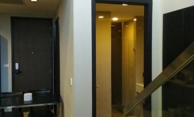 For sale 1 bed condo in Khlong Toei, Bangkok