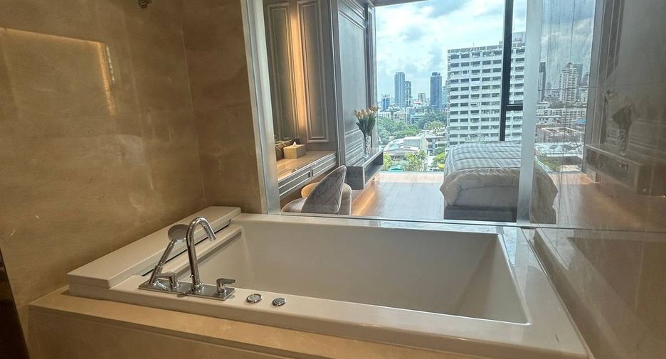Condo en venta de 2 habitaciones en Khlong Toei, Bangkok