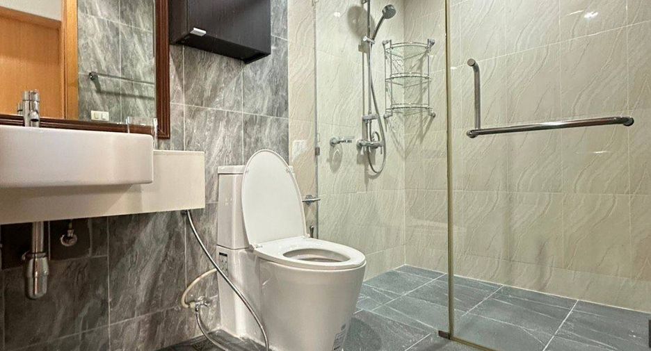 For sale 1 Beds condo in Watthana, Bangkok
