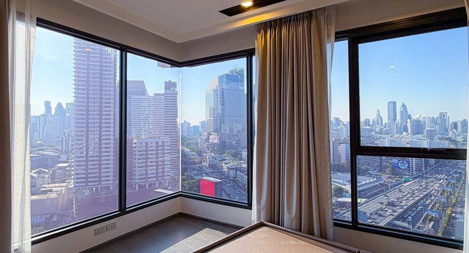 Condo en venta de 2 habitaciones en Khlong Toei, Bangkok