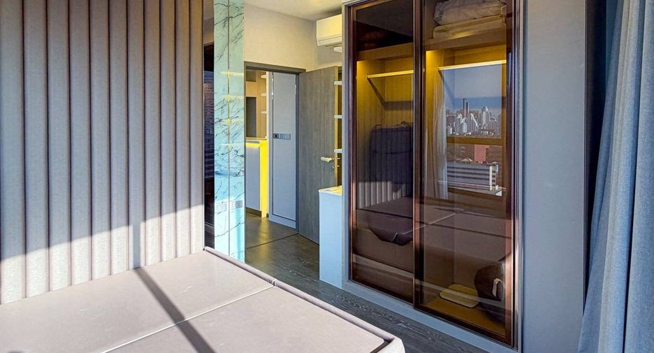 Condo en venta de 2 habitaciones en Khlong Toei, Bangkok