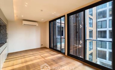 For sale 1 bed condo in Khlong Toei, Bangkok