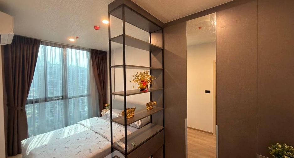 For sale 2 bedrooms condo in Huai Khwang, Bangkok