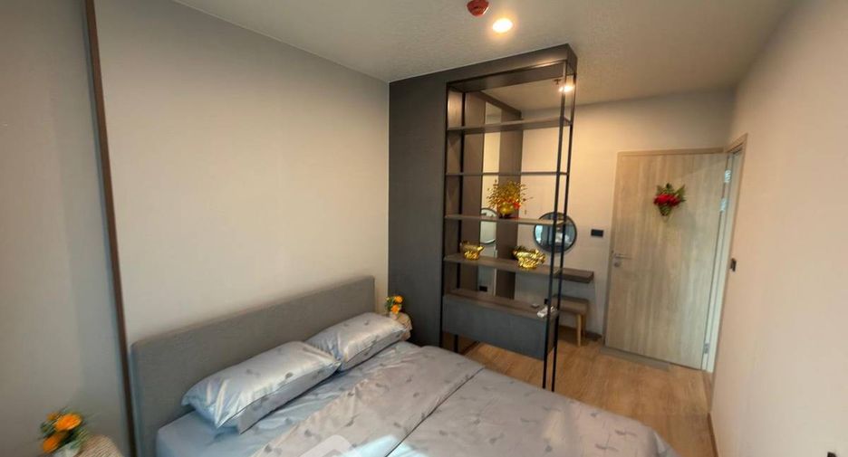 For sale 2 bedrooms condo in Huai Khwang, Bangkok