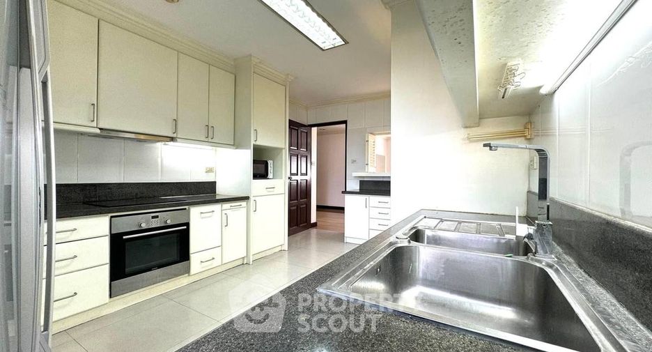 For rent and for sale 3 bedrooms condo in Watthana, Bangkok
