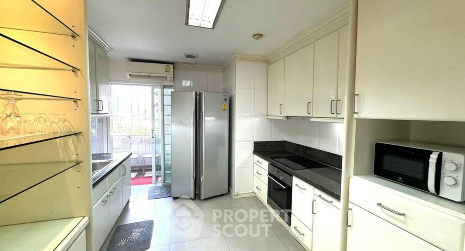 For rent and for sale 3 bedrooms condo in Watthana, Bangkok