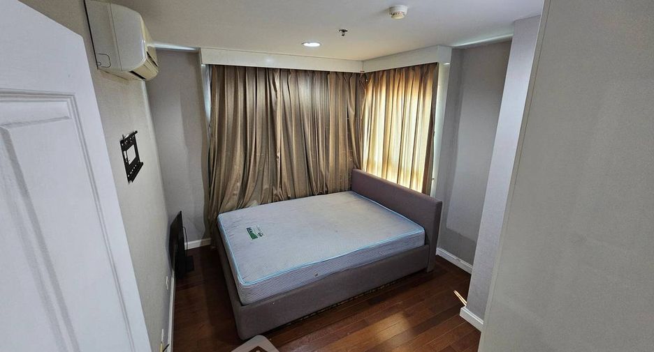For rent そして for sale 2 ベッドルーム condo in Huai Khwang, Bangkok