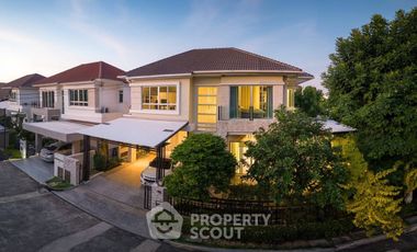 Casa en alquiler y en venta de 3 habitaciones en Saphan Sung, Bangkok