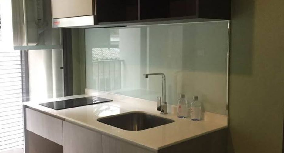À vendre 1 chambre condo à Phaya Thai, Bangkok