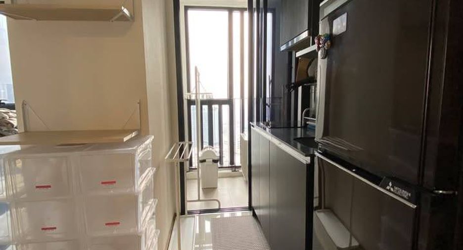 Wohnung zum Kauf mit 1 Zimmer in Bang Rak, Bangkok