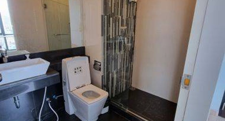 For sale 1 Beds condo in Sathon, Bangkok