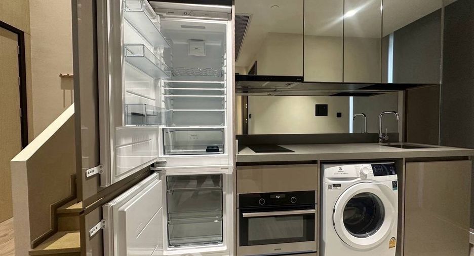 For sale 2 bedrooms condo in Chatuchak, Bangkok