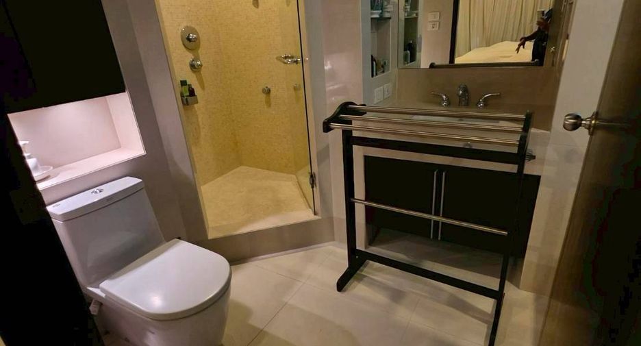 À vendre 2 chambres condo à Pathum Wan, Bangkok