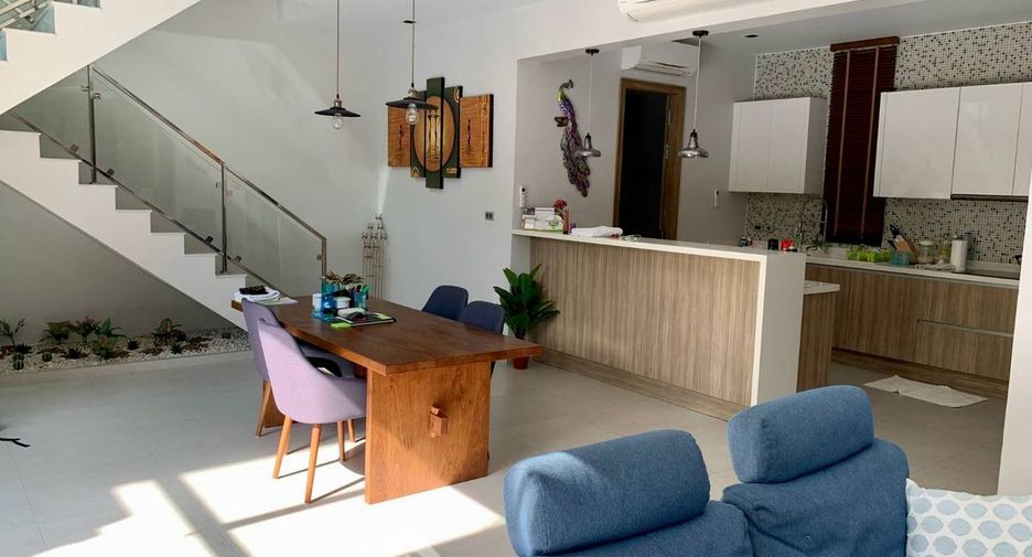 For sale 4 ベッドルーム villa in Bang Lamung, Chonburi