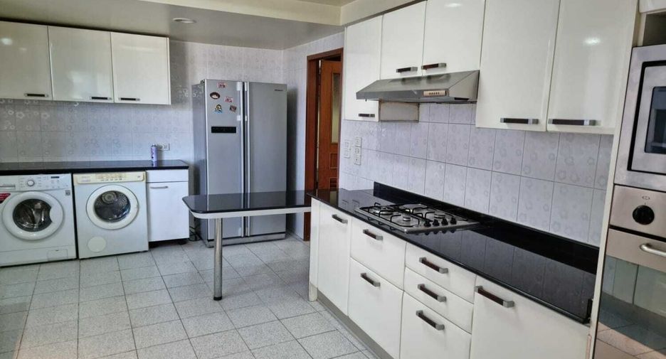 For sale and for rent 3 bedrooms condo in Khlong Toei, Bangkok