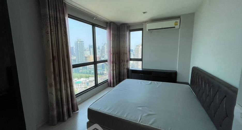 For sale 2 bedrooms condo in Khlong Toei, Bangkok
