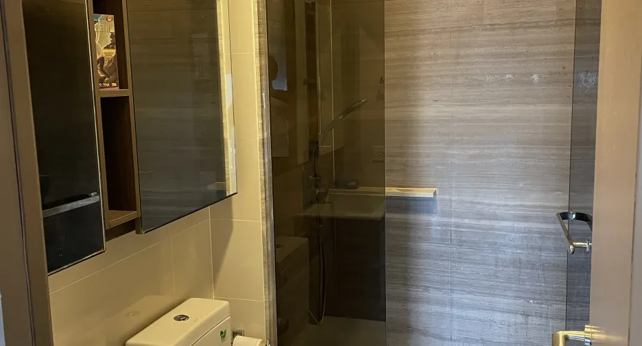 For sale and for rent 1 bed condo in Khlong Toei, Bangkok