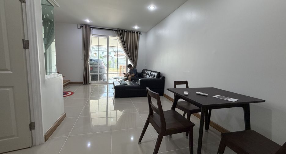 For rent 4 bedrooms townhouse in Phra Pradaeng, Samut Prakan