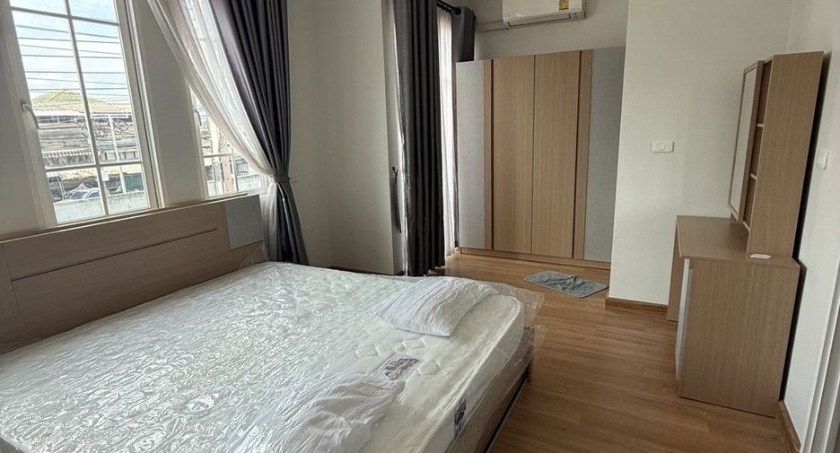 For rent 4 bedrooms townhouse in Phra Pradaeng, Samut Prakan