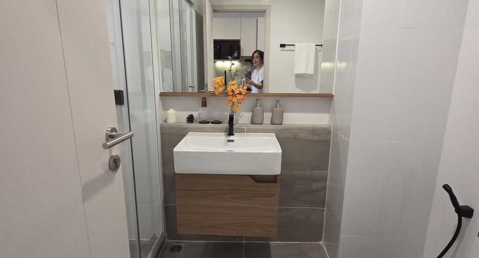 Condo en venta de estudio en Khlong Toei, Bangkok