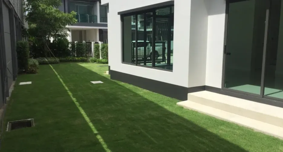 For rent 4 bedrooms house in Bang Kapi, Bangkok