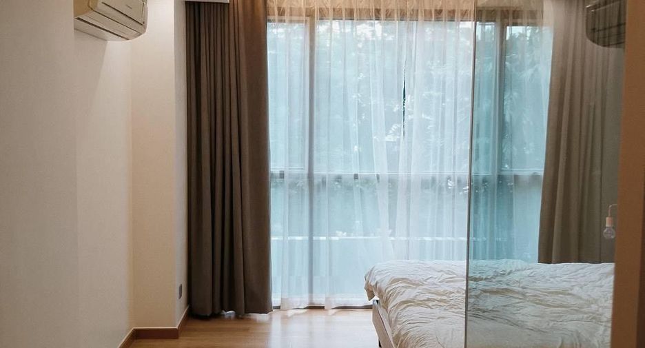 For rent 2 bedrooms condo in Watthana, Bangkok