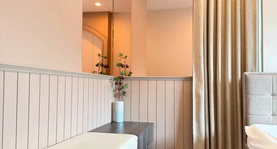 Casa en alquiler de 4 habitaciones en Bang Kapi, Bangkok