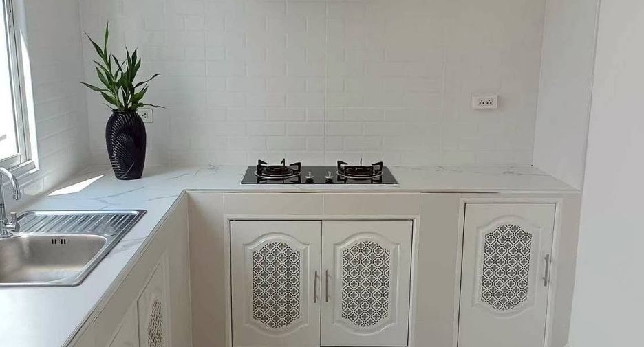 For rent 3 bedrooms townhouse in Min Buri, Bangkok