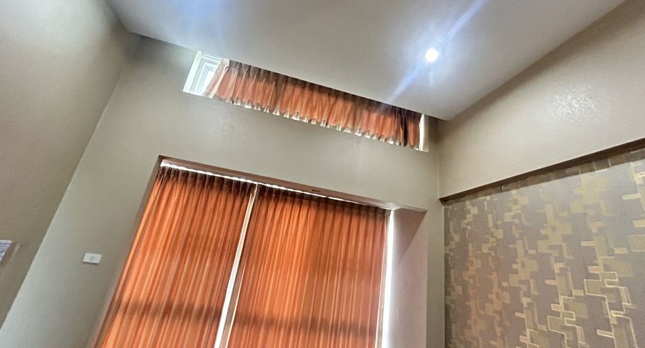 For rent 2 bedrooms townhouse in Bueng Kum, Bangkok