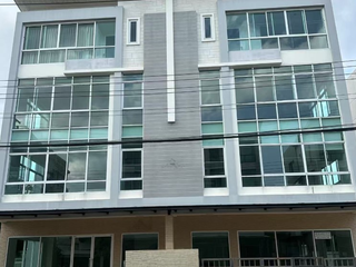For rent 2 bedrooms townhouse in Bueng Kum, Bangkok