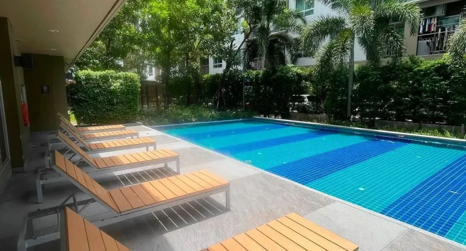 For rent 2 bedrooms condo in Mueang Samut Prakan, Samut Prakan