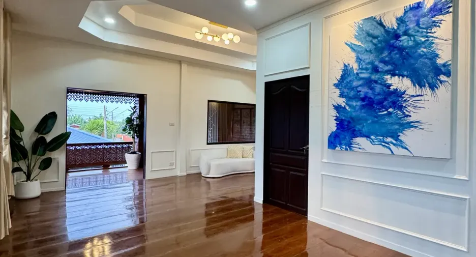À vendre 5 chambres villa à Hang Dong, Chiang Mai