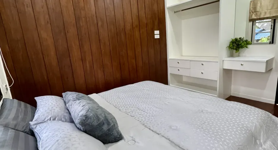 À vendre 5 chambres villa à Hang Dong, Chiang Mai