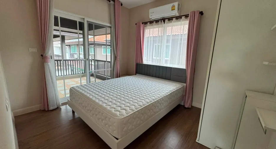 À vendre et à louer 4 chambres maison à Mae Rim, Chiang Mai