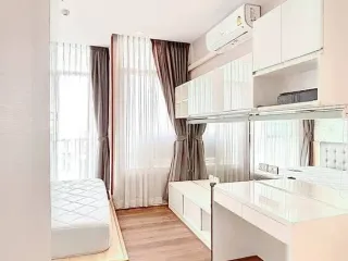 À vendre 2 chambres condo à Bang Na, Bangkok