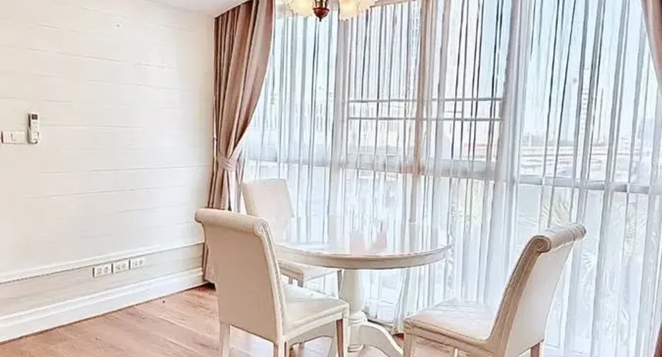 Condo en venta de 2 habitaciones en Bang Na, Bangkok